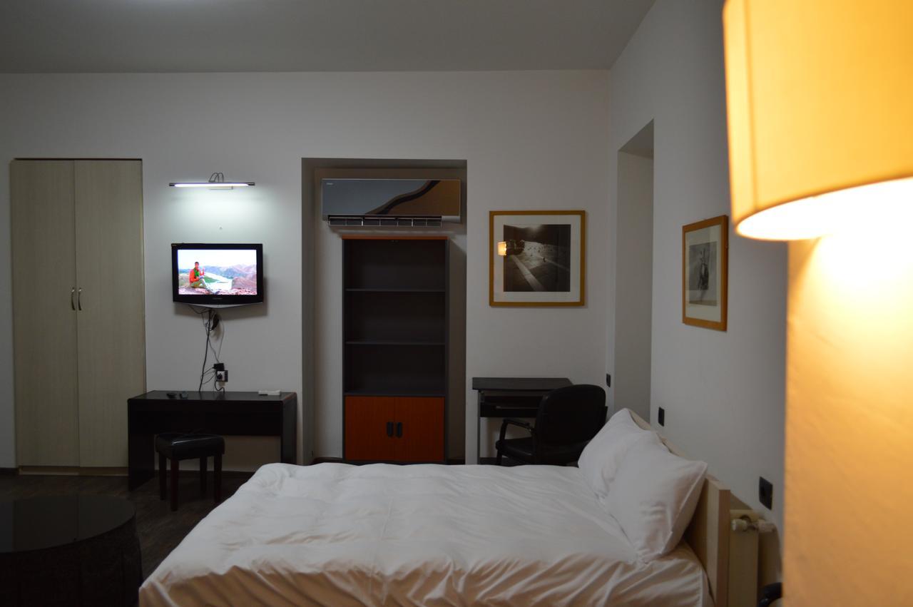 Deluxe Apartment Tbilisi Eksteriør bilde